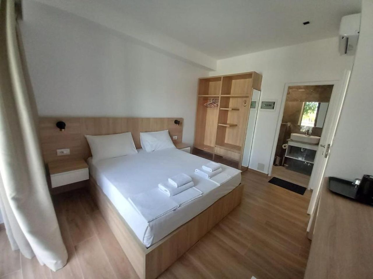 Hotel Ksamili