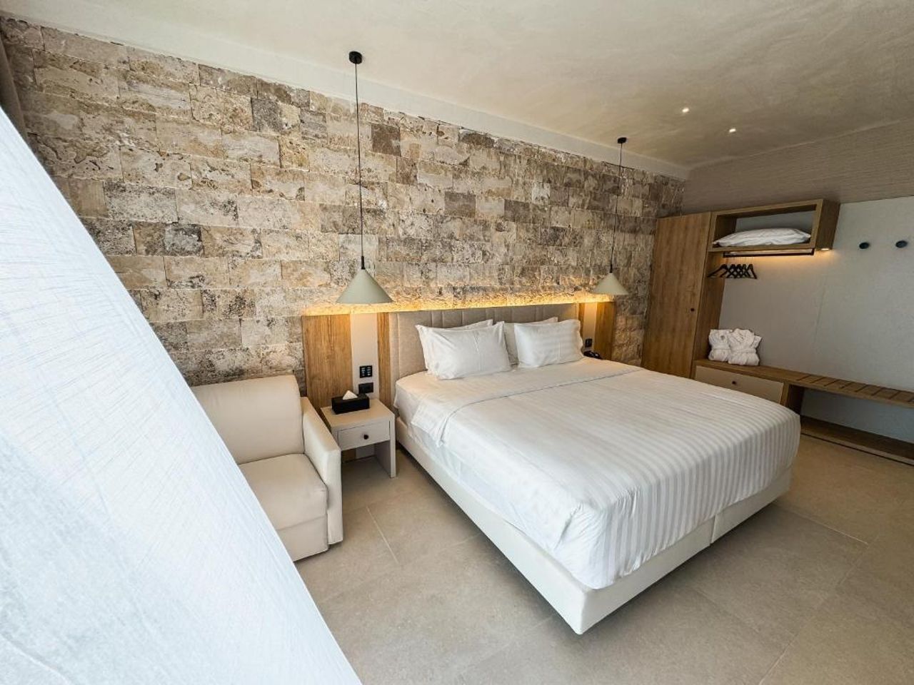 Drymades Inn Resort
