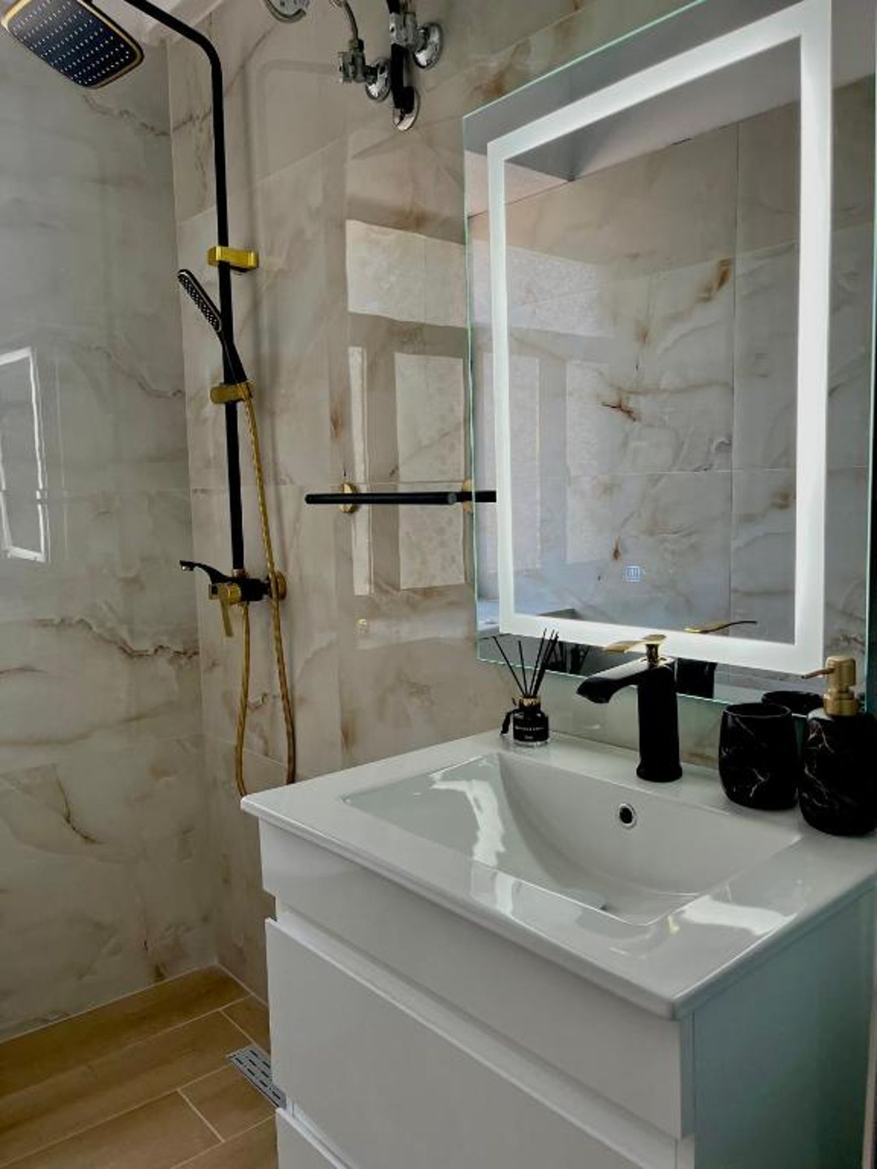 Vrenjo GuestHouse