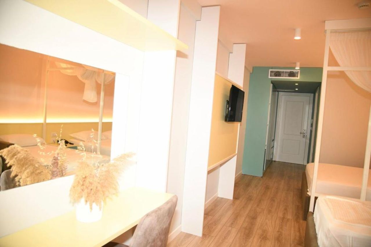 Amber Hotel Albania