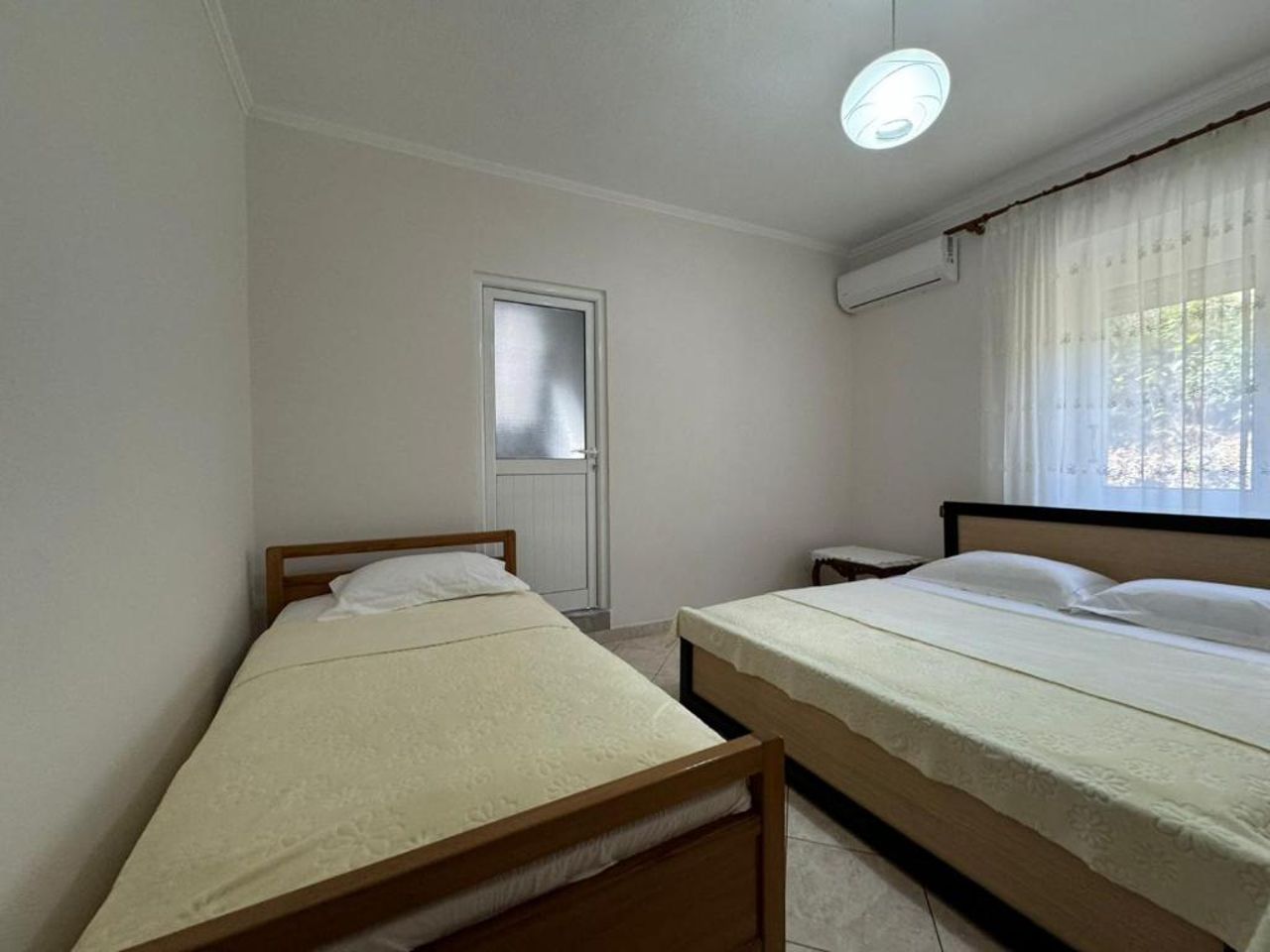 Isaraj Guest House