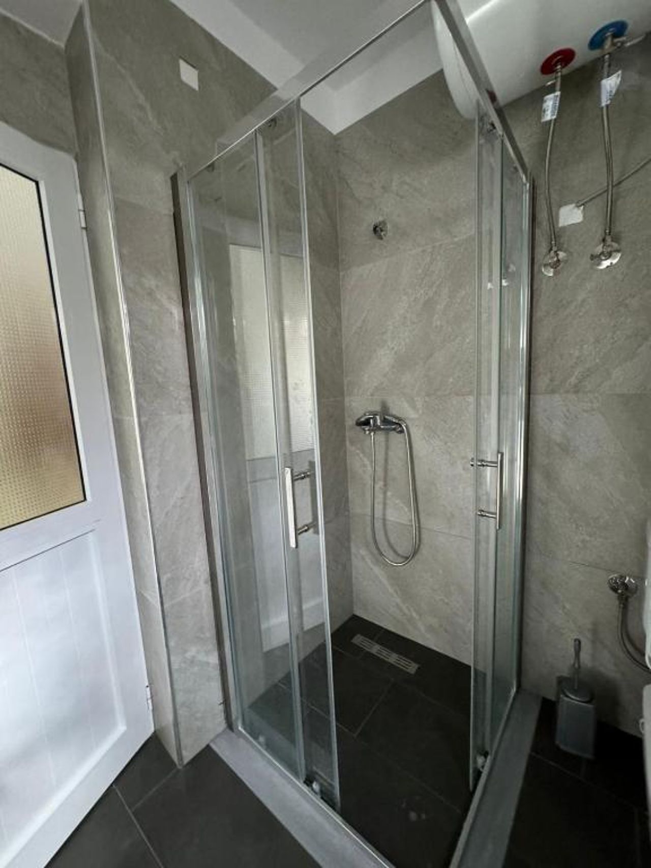 Isaraj Guest House