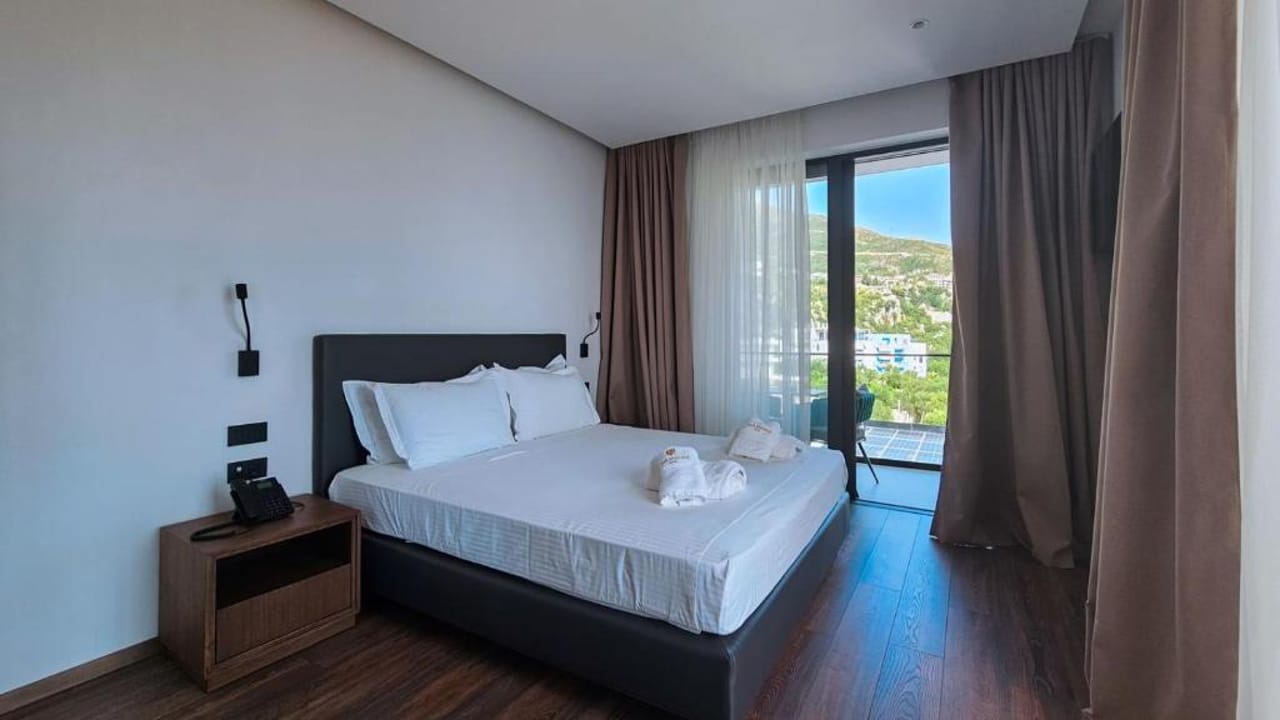 Black Diamond Hotel Dhermi