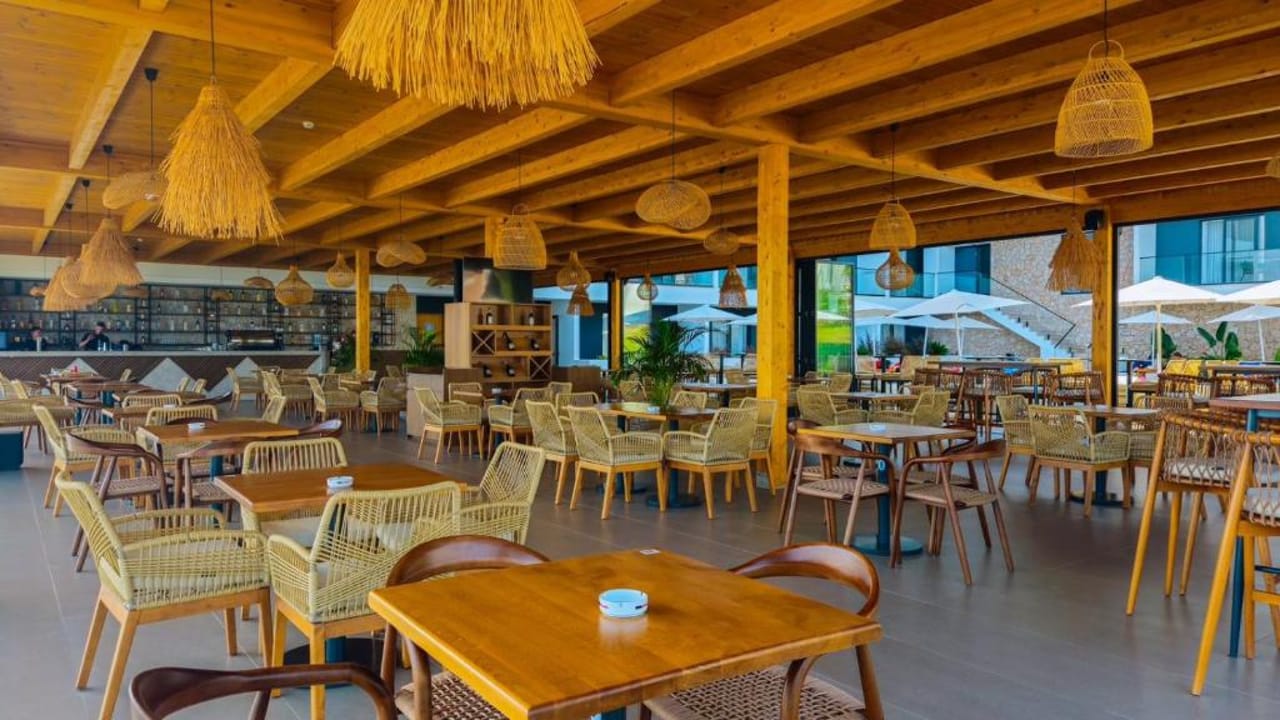 Black Diamond Hotel Dhermi
