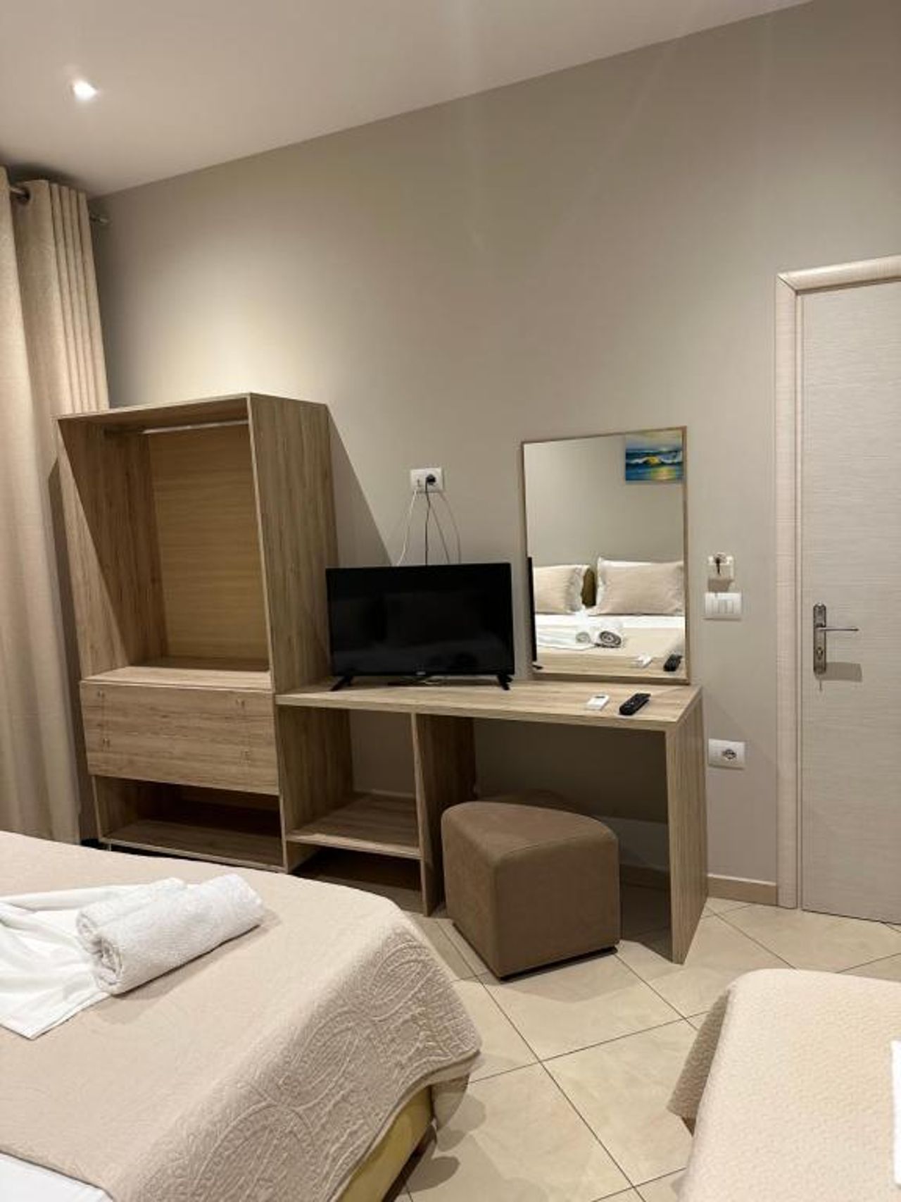 Deni's Hotel