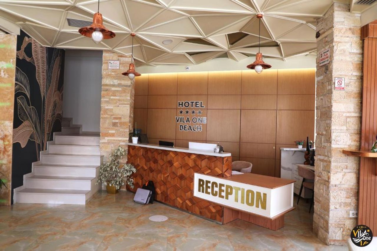 Vila One Beach Hotel
