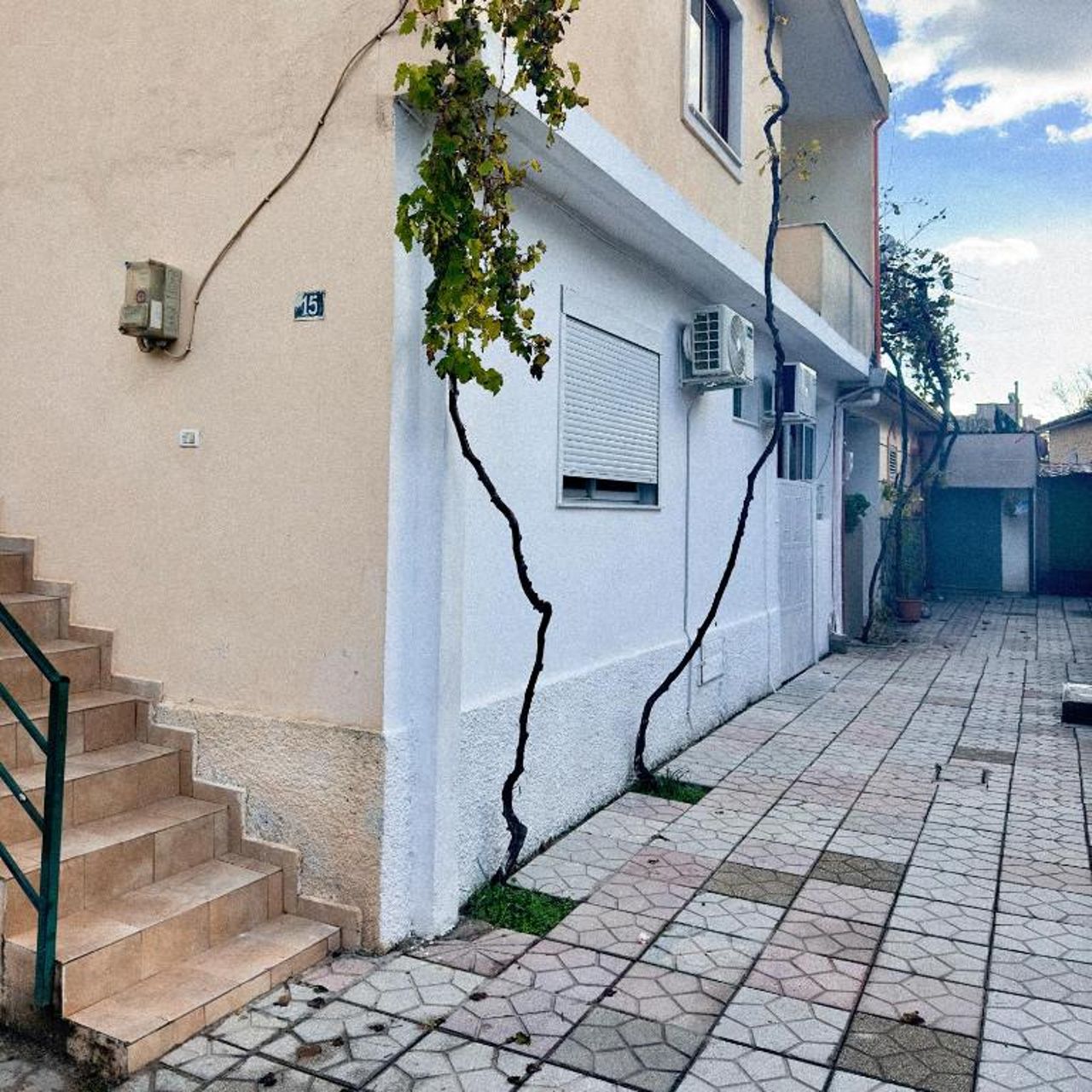 Guest House Ergest
