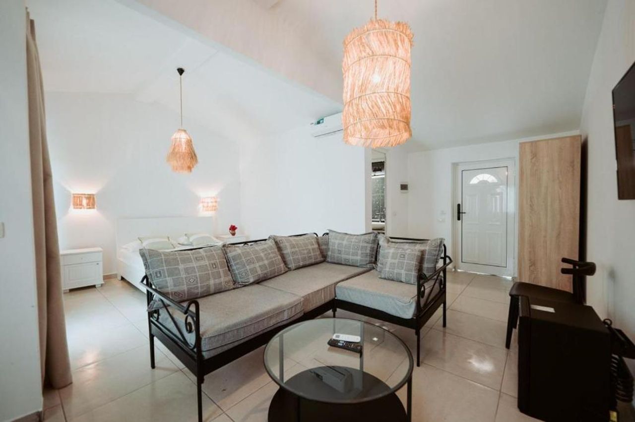Drymades Bungalows Adults Only