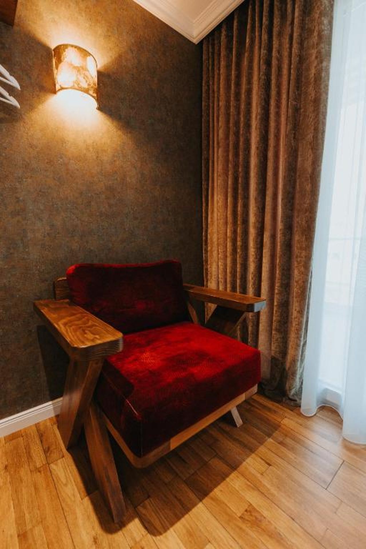 Ledina Hotel