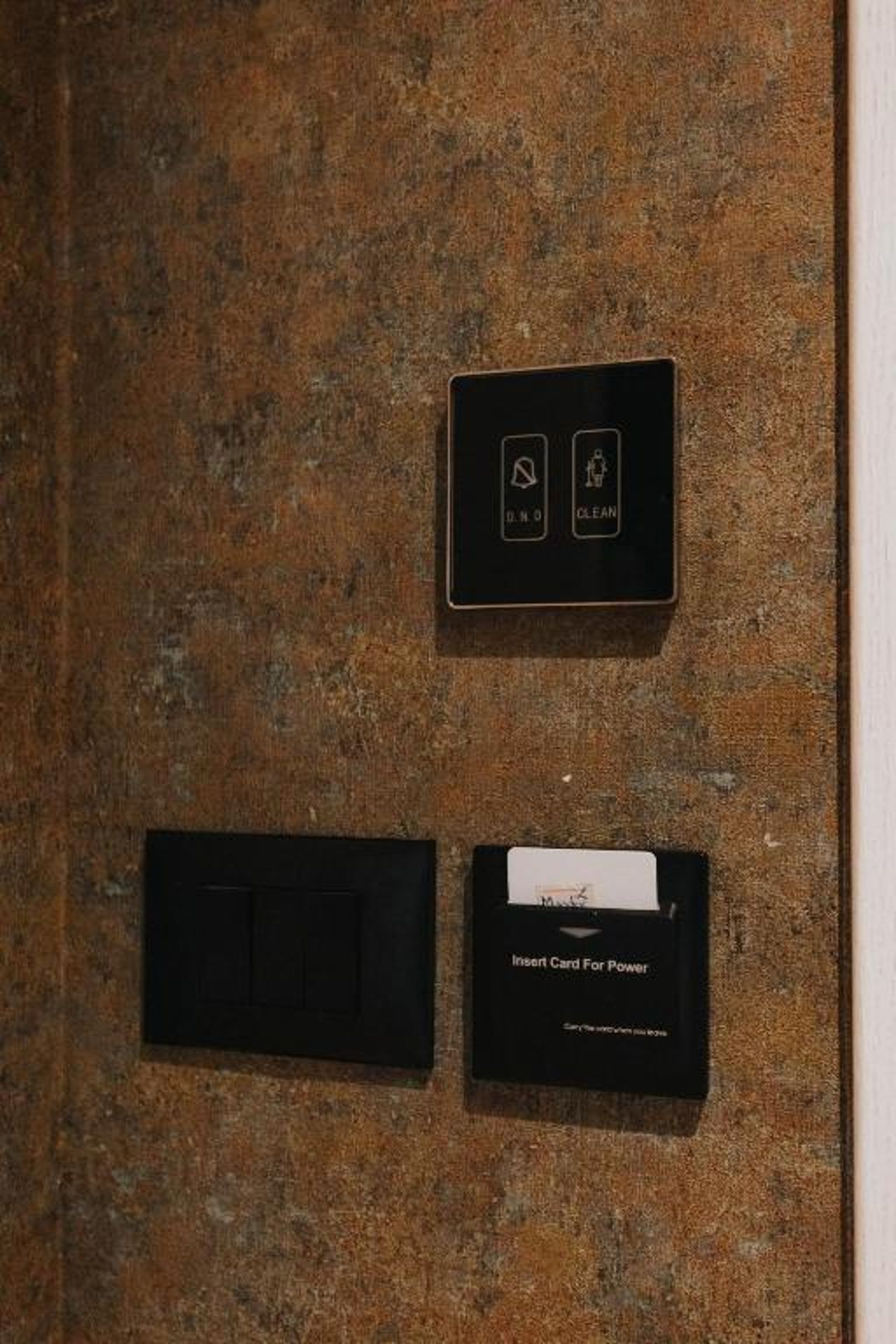 Ledina Hotel