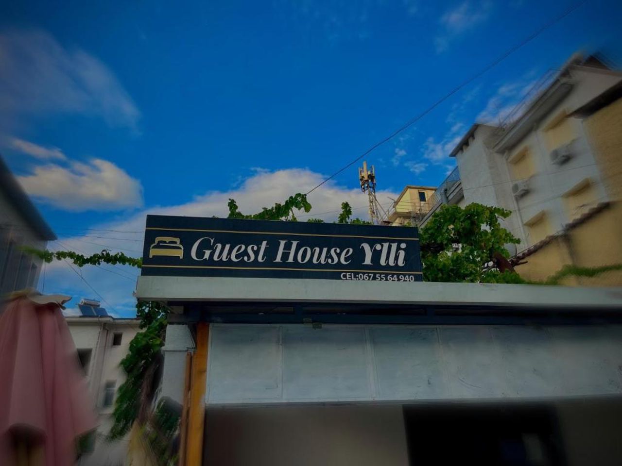 Ylli Rooms
