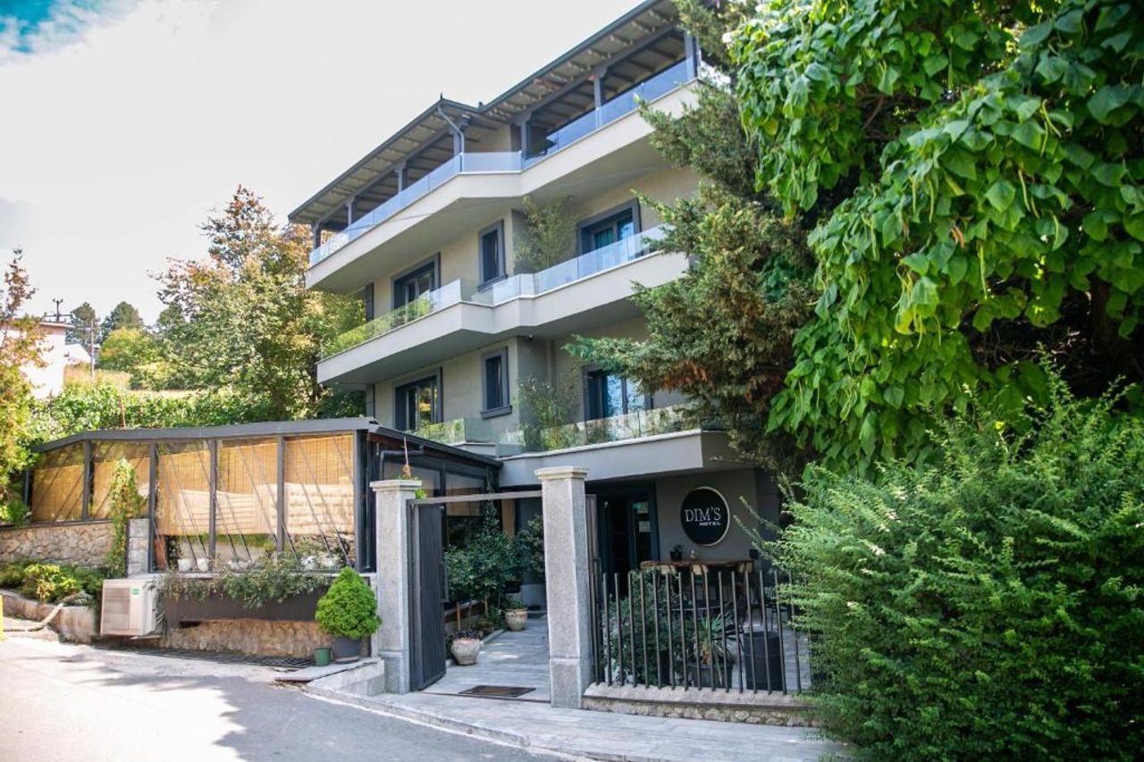 DIM'S Hotel