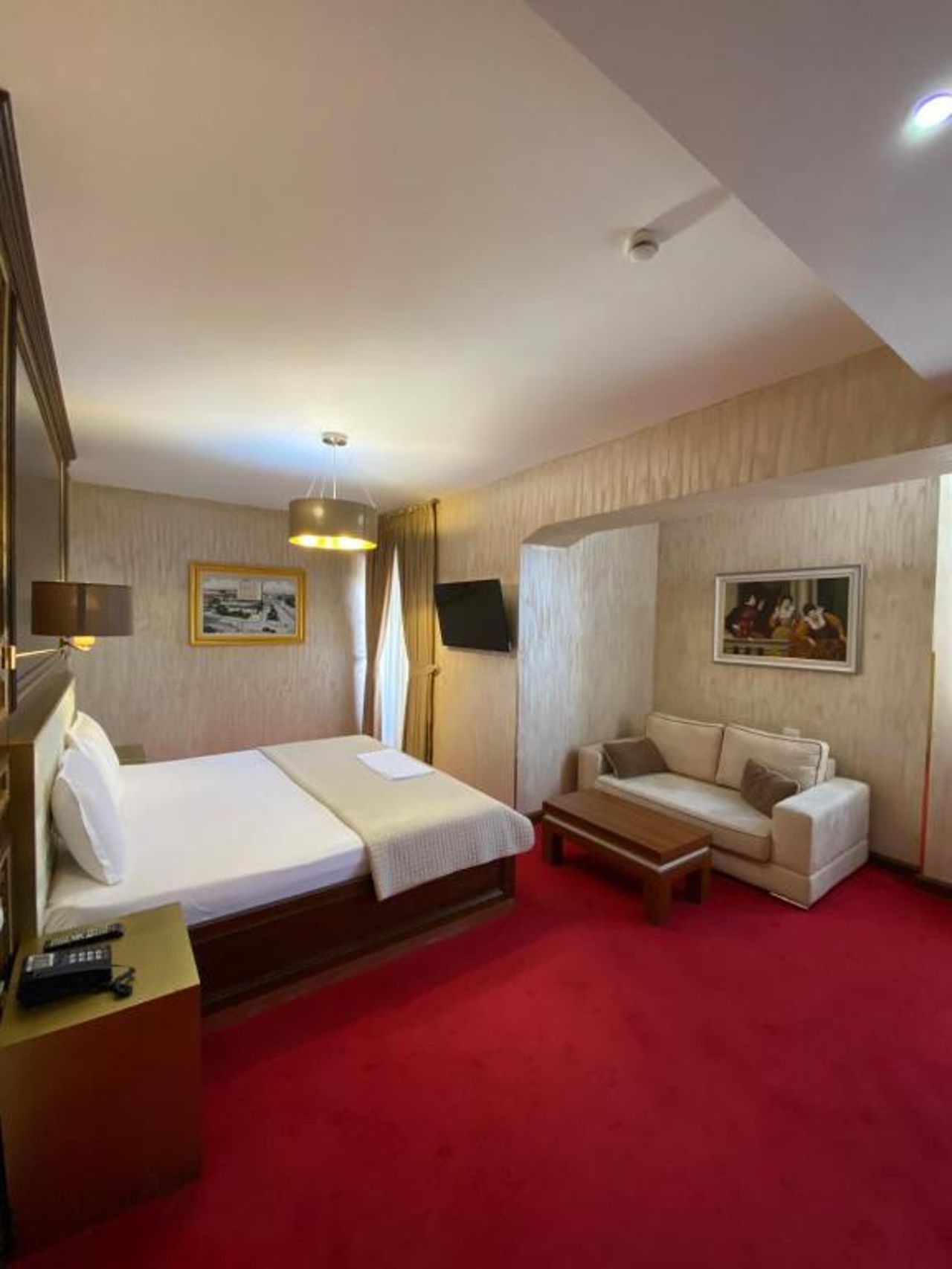 Rozafa Hotel