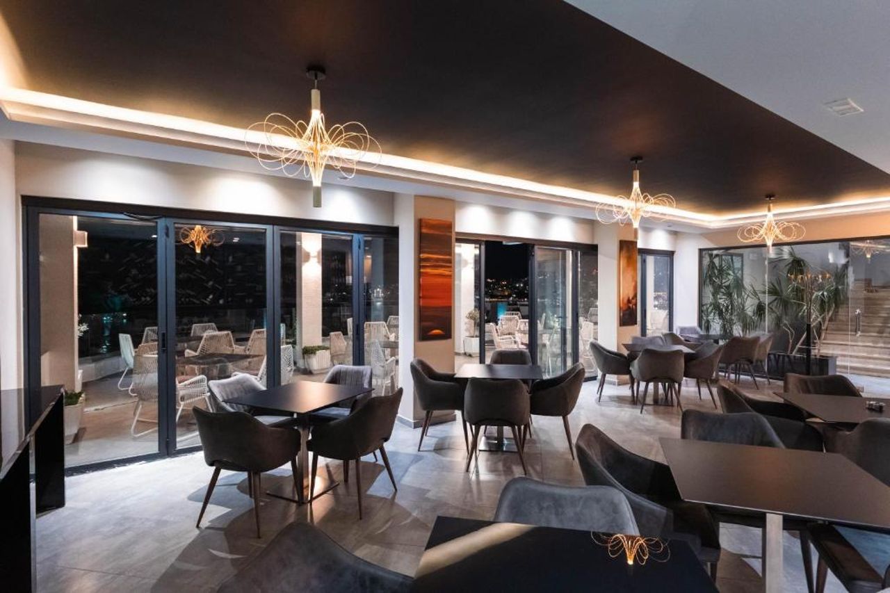 New Heaven Hotel