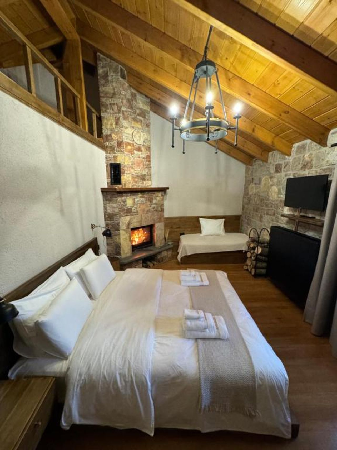 Hotel Ambassador Voskopojë