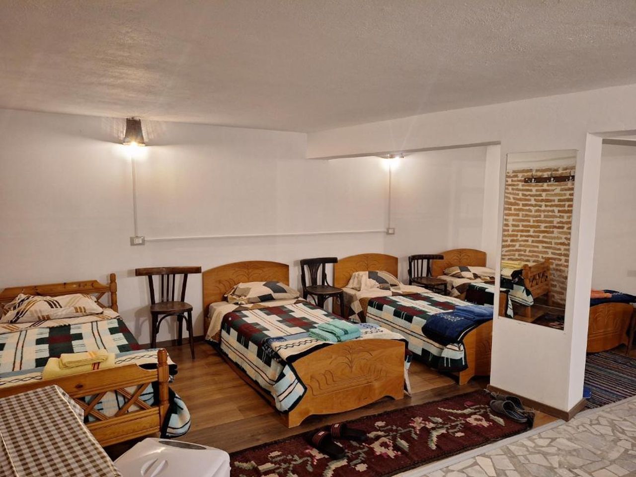 At Pikotiko's - Korca City Rooms for Rent