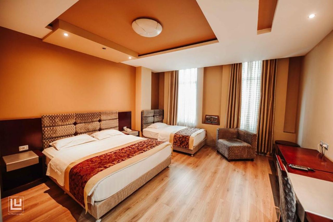 Hotel Arifi