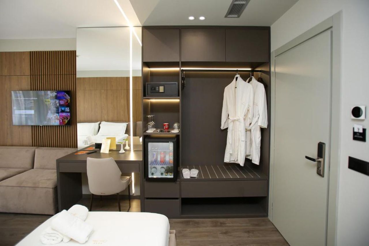 Charm Hotel