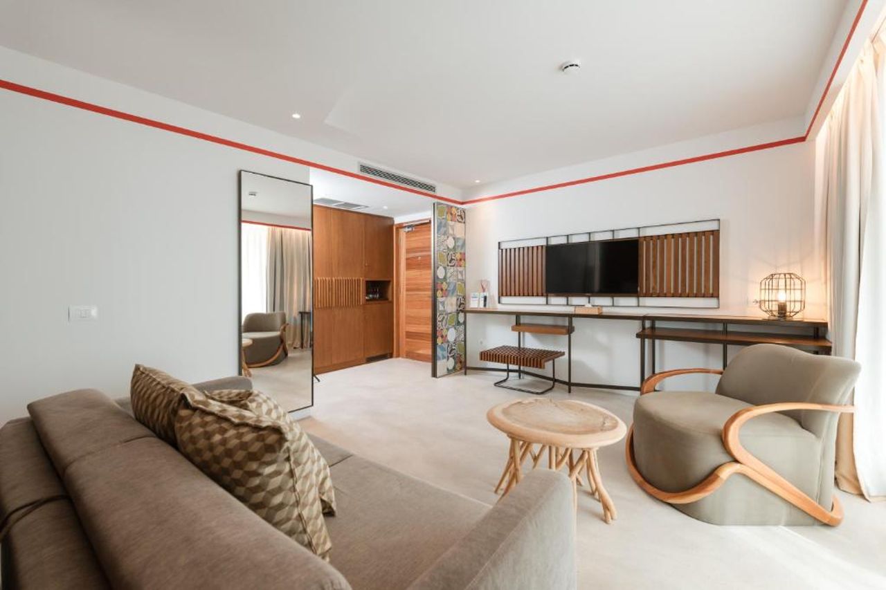 Folie Marine Hotel & Beach Club