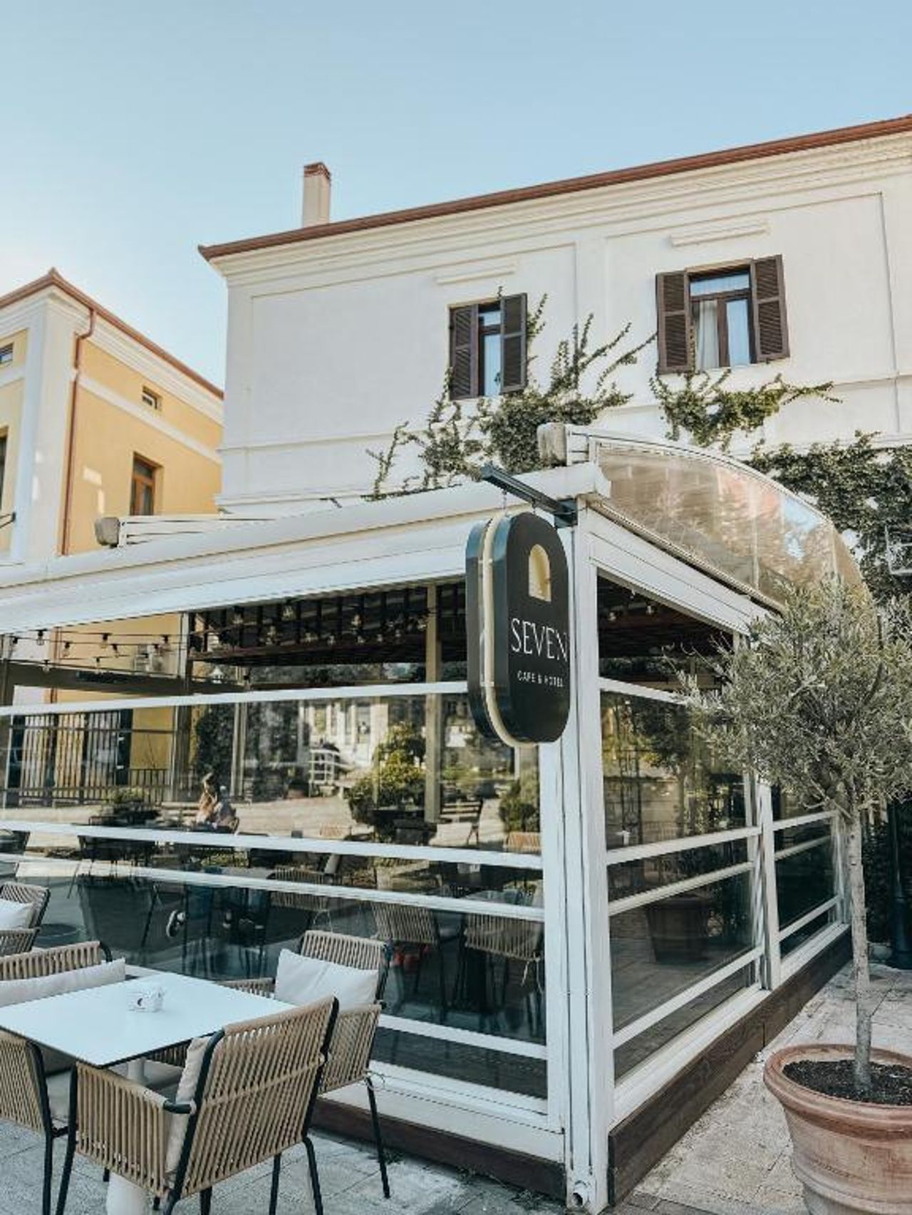 Seven Cafe and Hotel