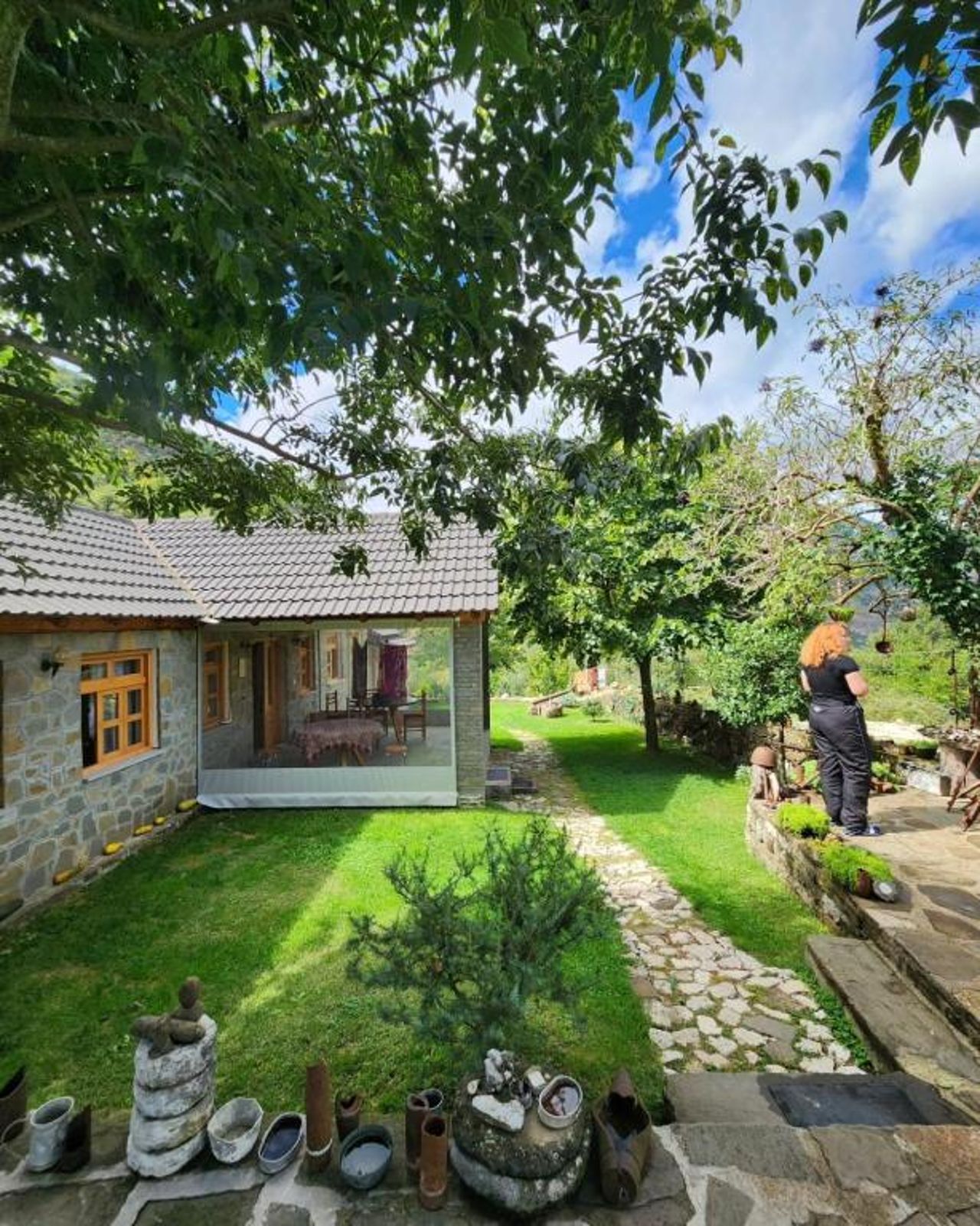 Bujtina Peshtan Guesthouse&Camping
