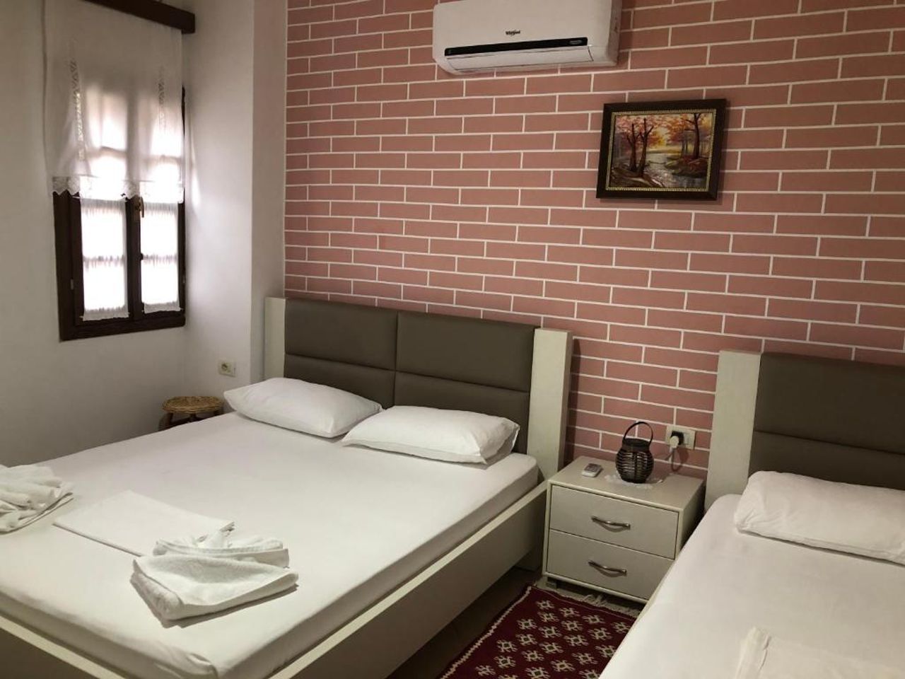 Dhimitri's guest house