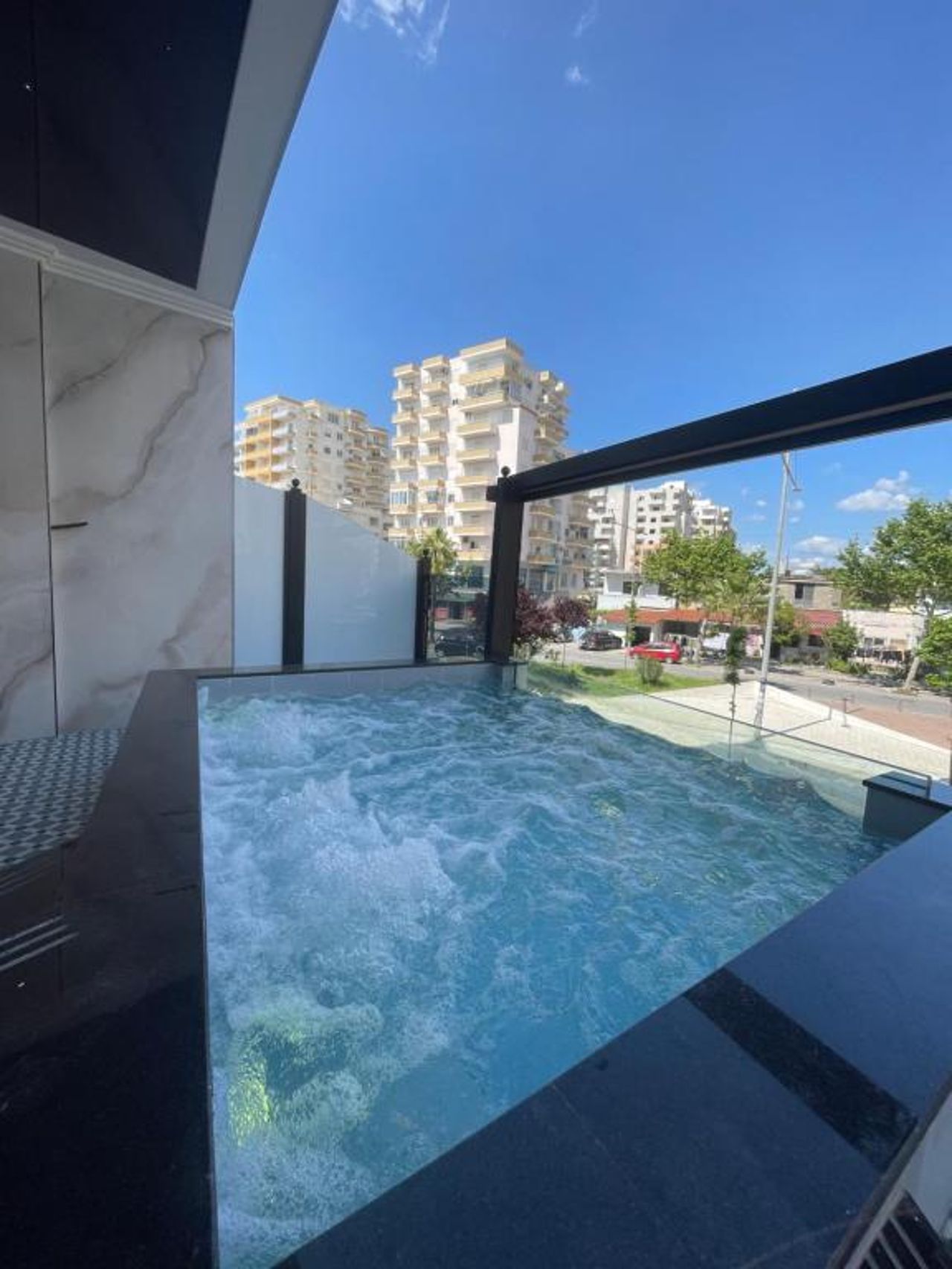 Vila One Beach Hotel
