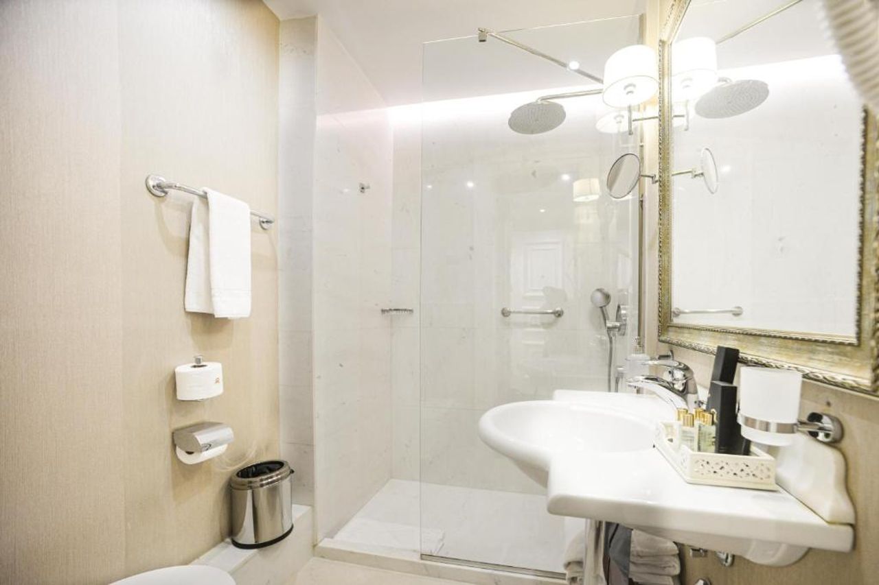 Xheko Imperial Luxury Hotel & SPA