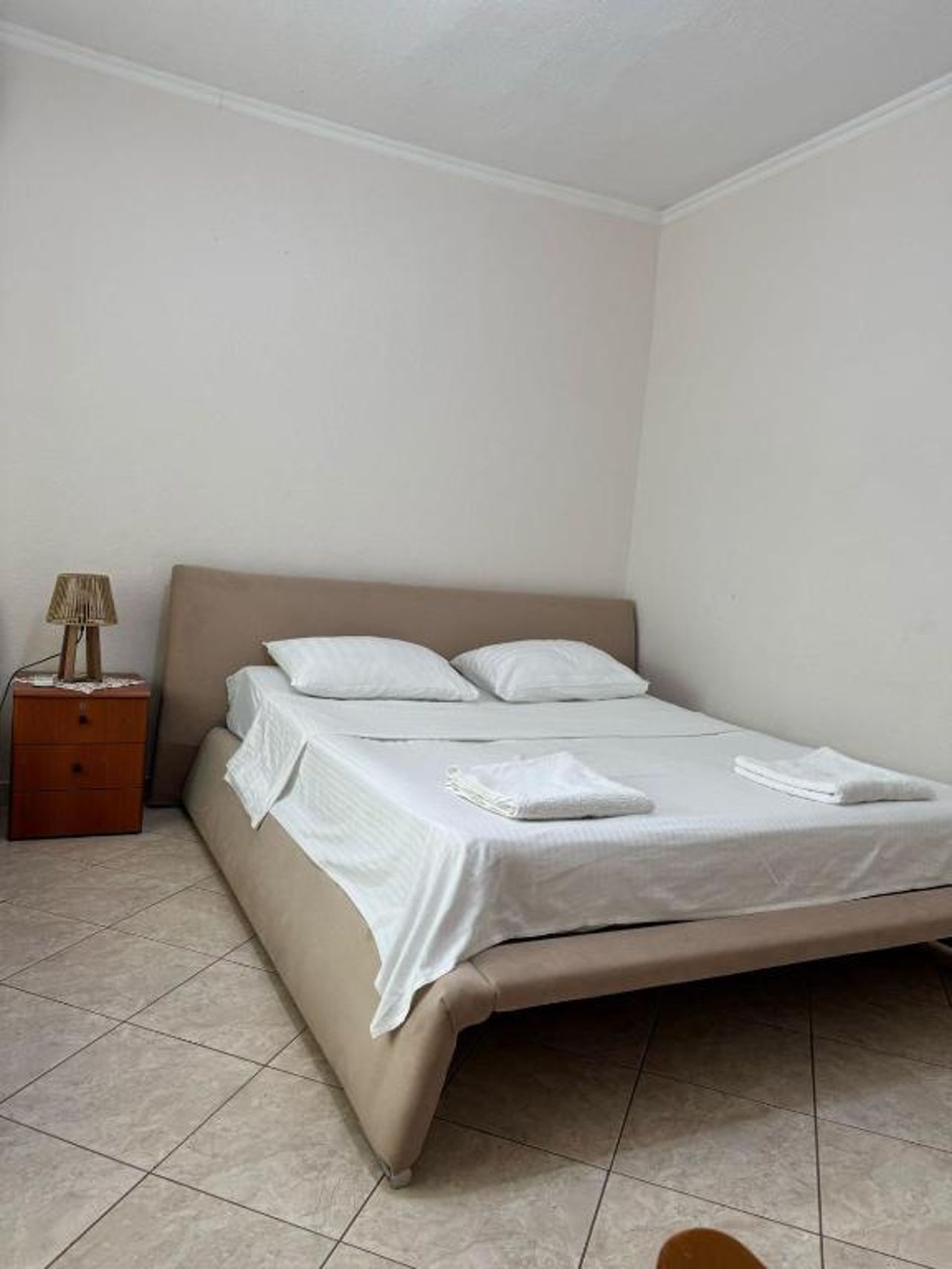 Isaraj Guest House