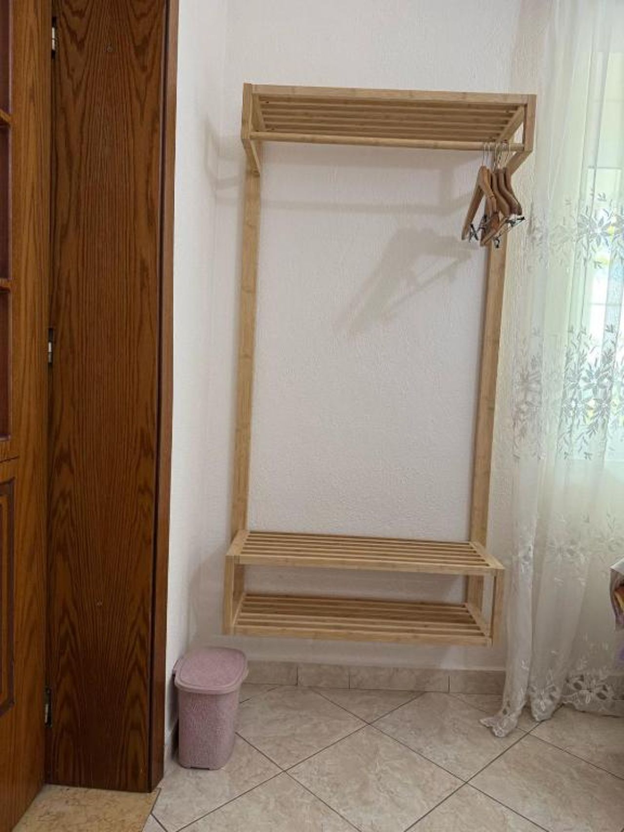 Isaraj Guest House