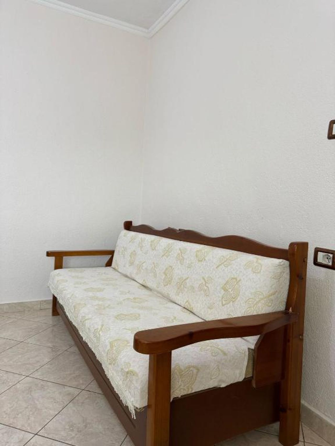 Isaraj Guest House