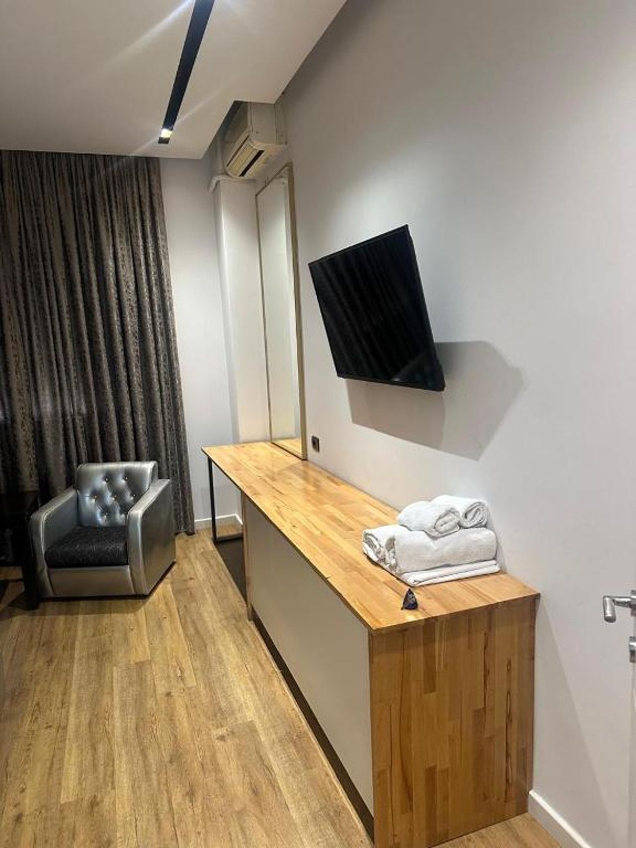 Aurelis Hotel