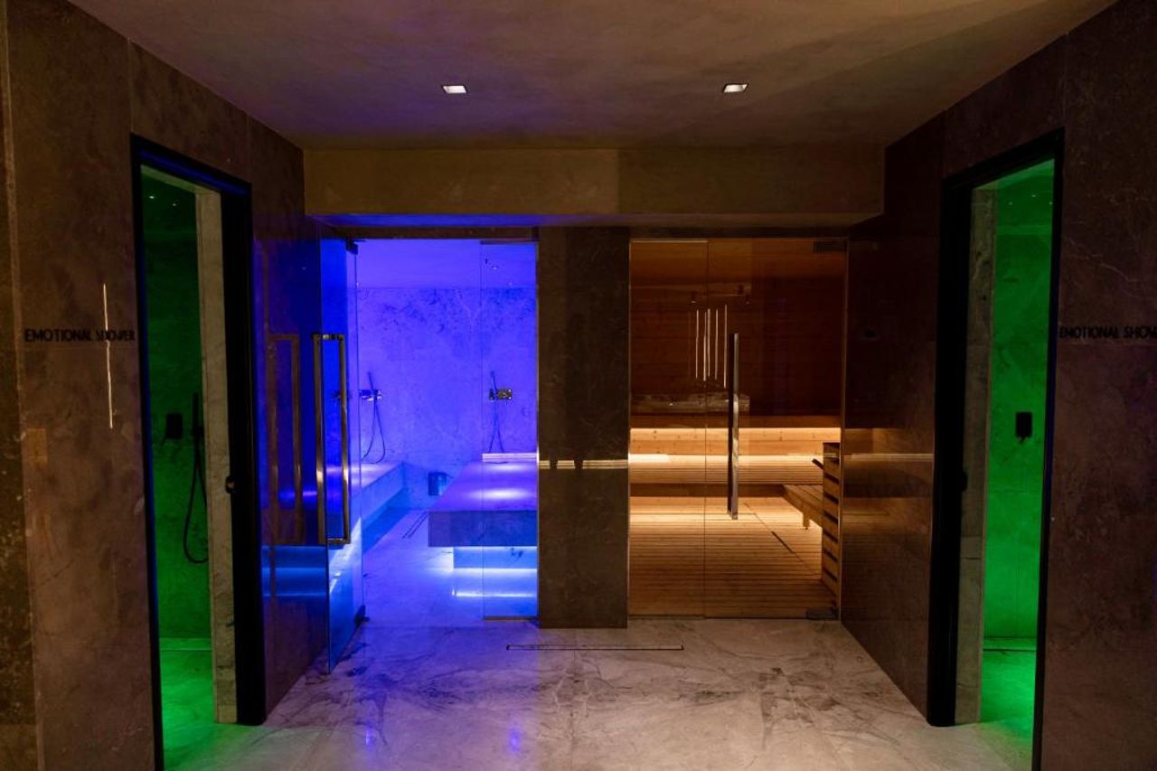 Prado Luxury Hotel