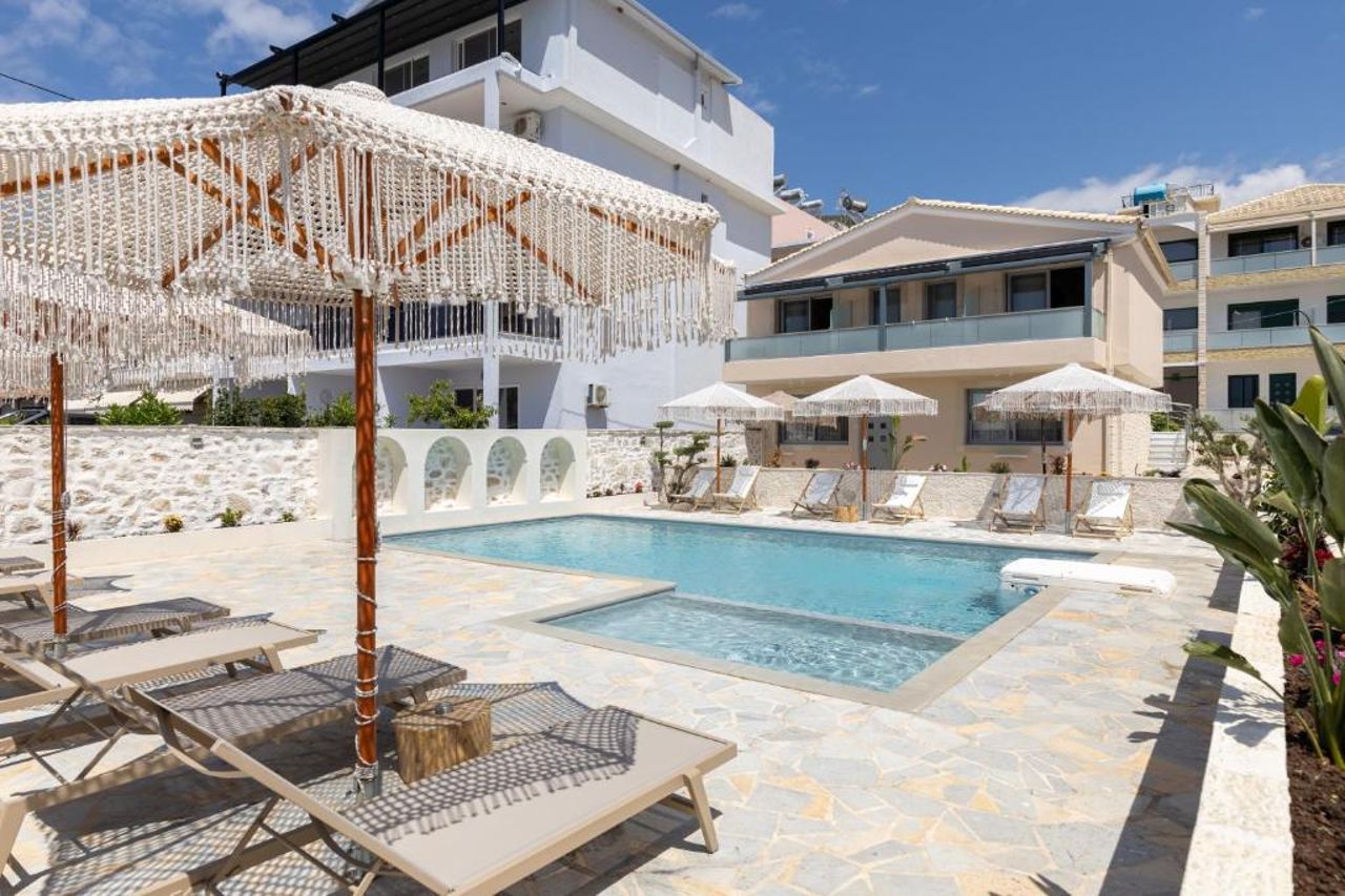 Dimitri Hotel