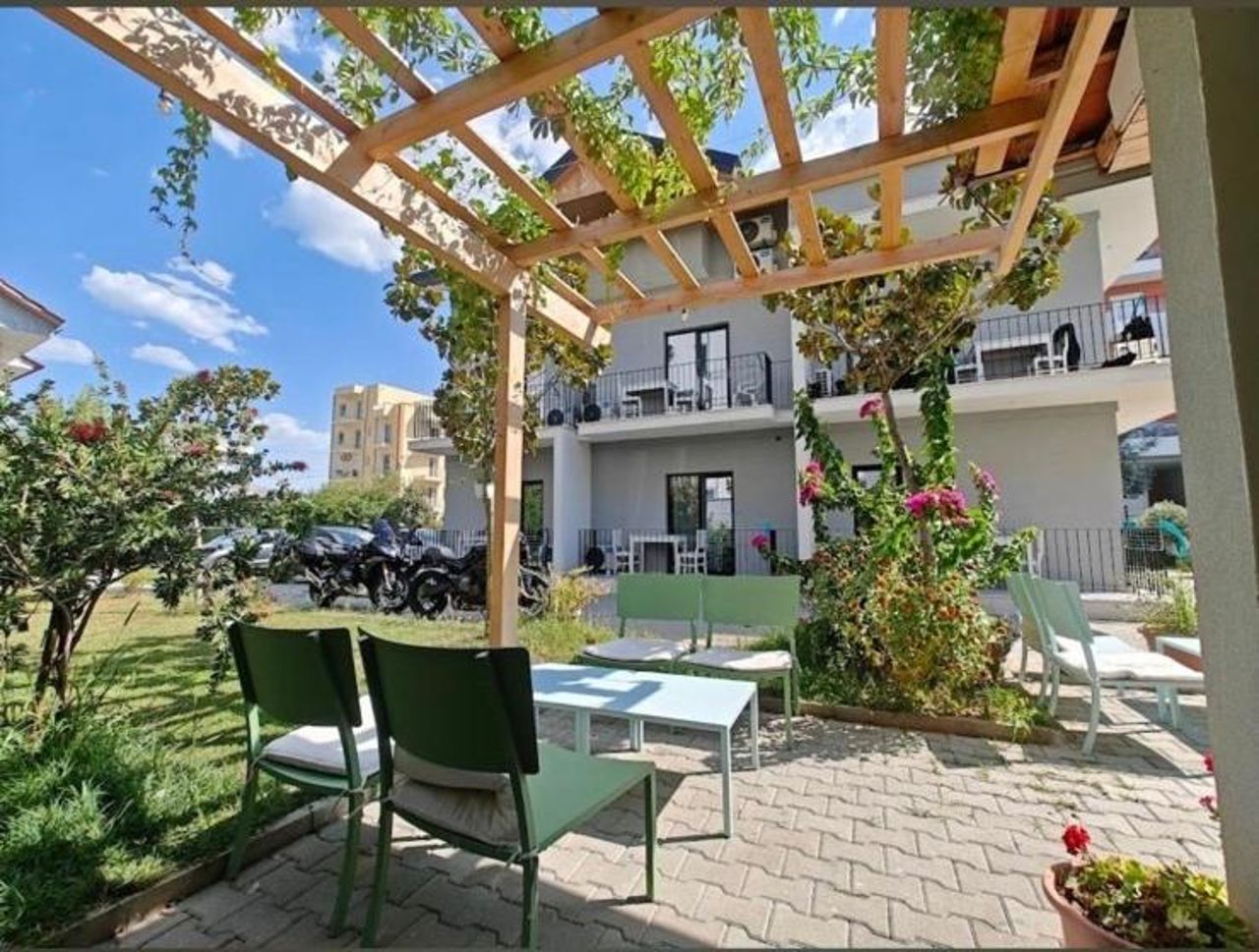Vila Lazri