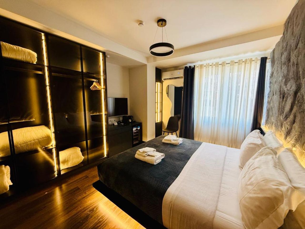 Tirana Central Rooms
