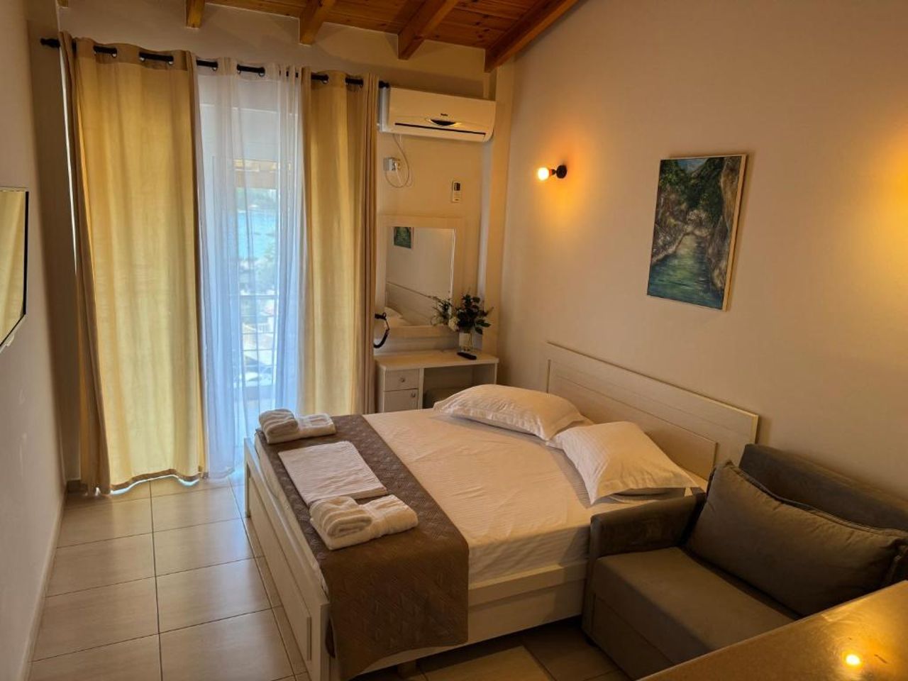 George Hotel Rooms&Suites
