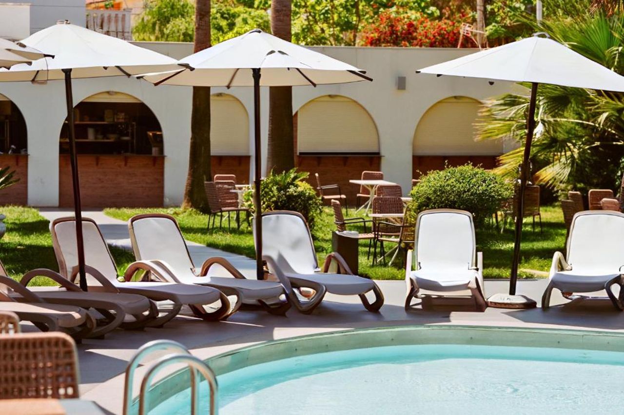 Flower Hotels & Resorts