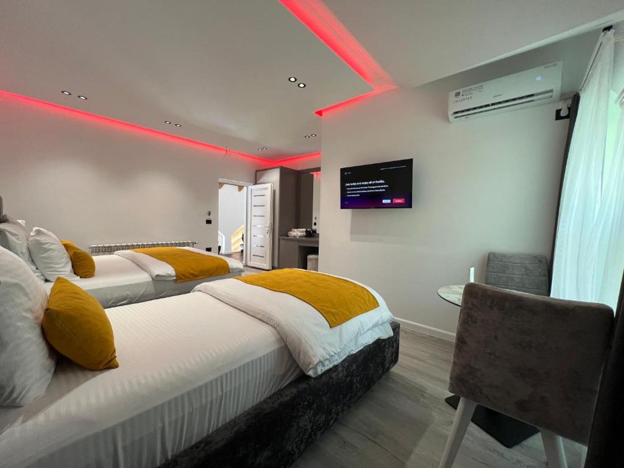 Breezy Hotel