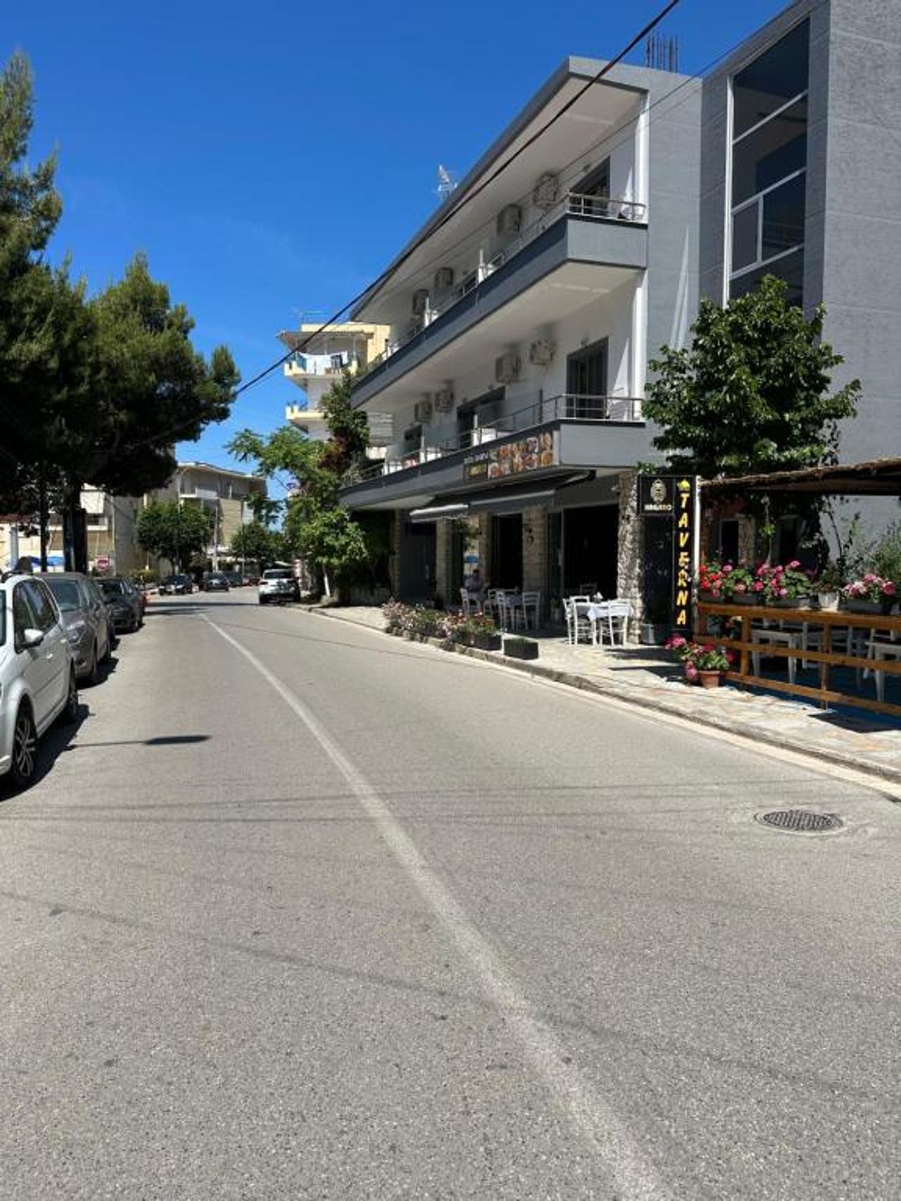 Hotel Argjiro