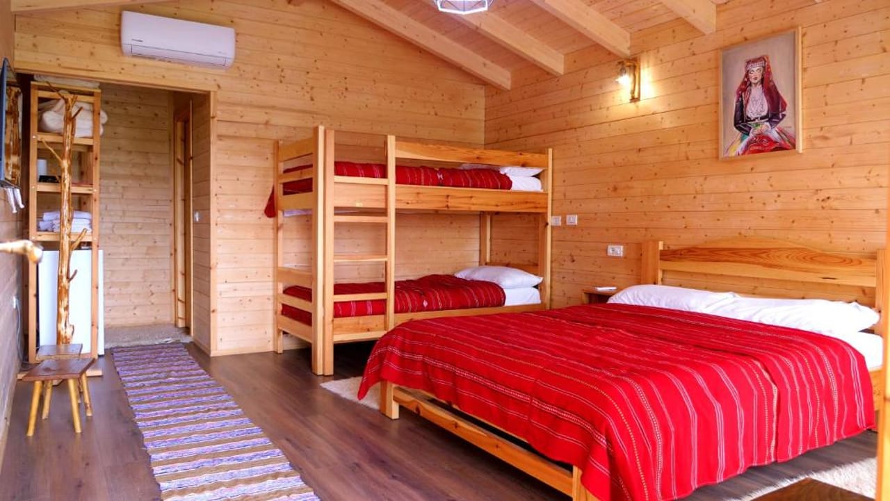 Fishta Guesthouse