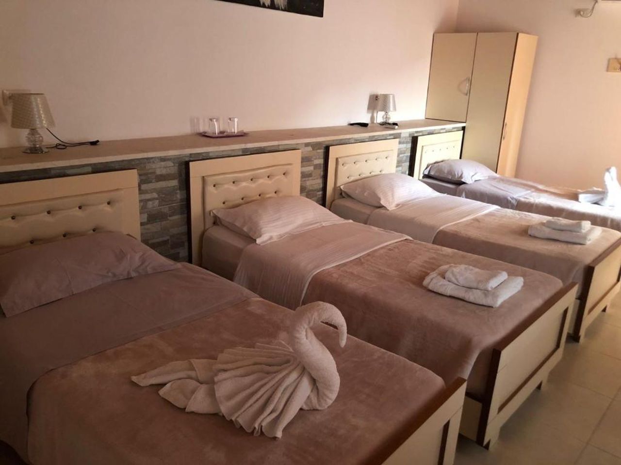 R Hotel