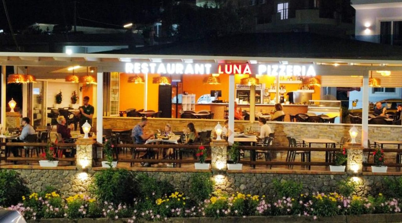 Hotel De Luna