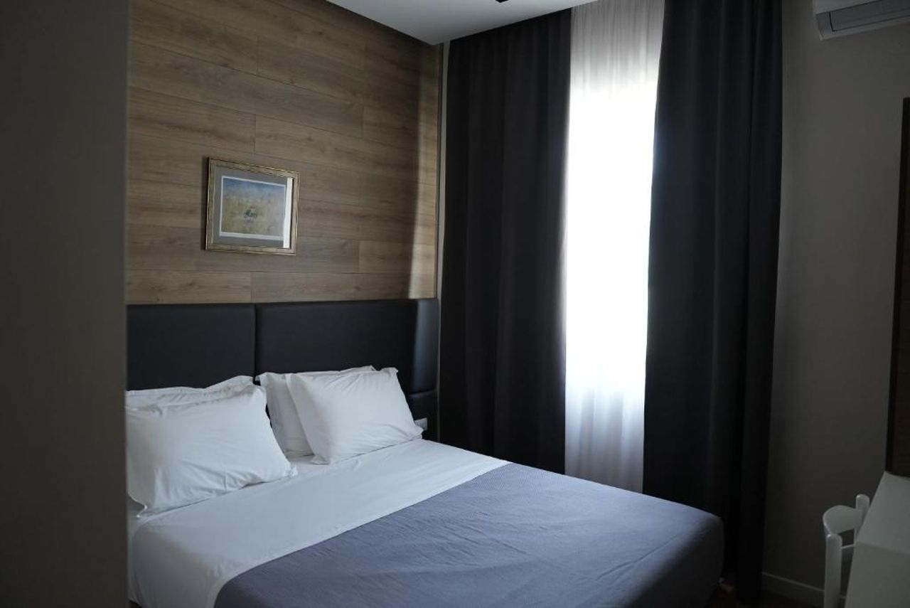 BluePoint Hotel