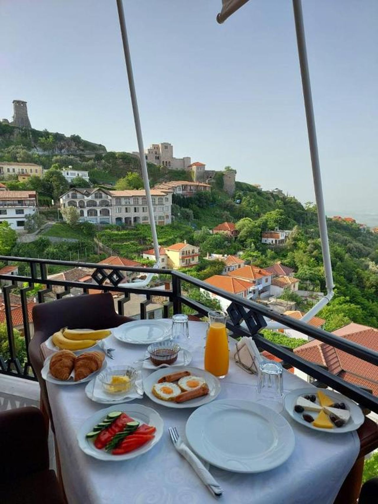HOTEL DEAL - Rooms With Castle View