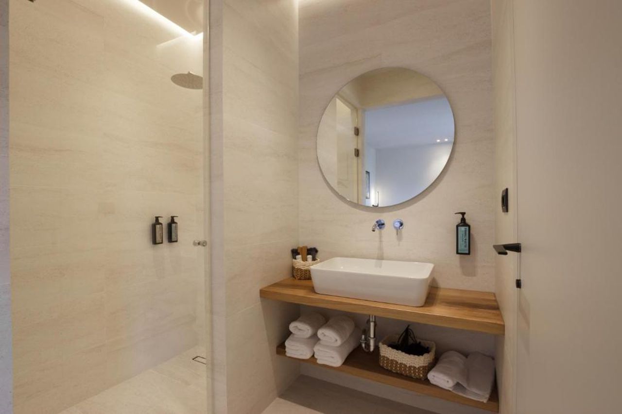 Stitch&Stone Suites
