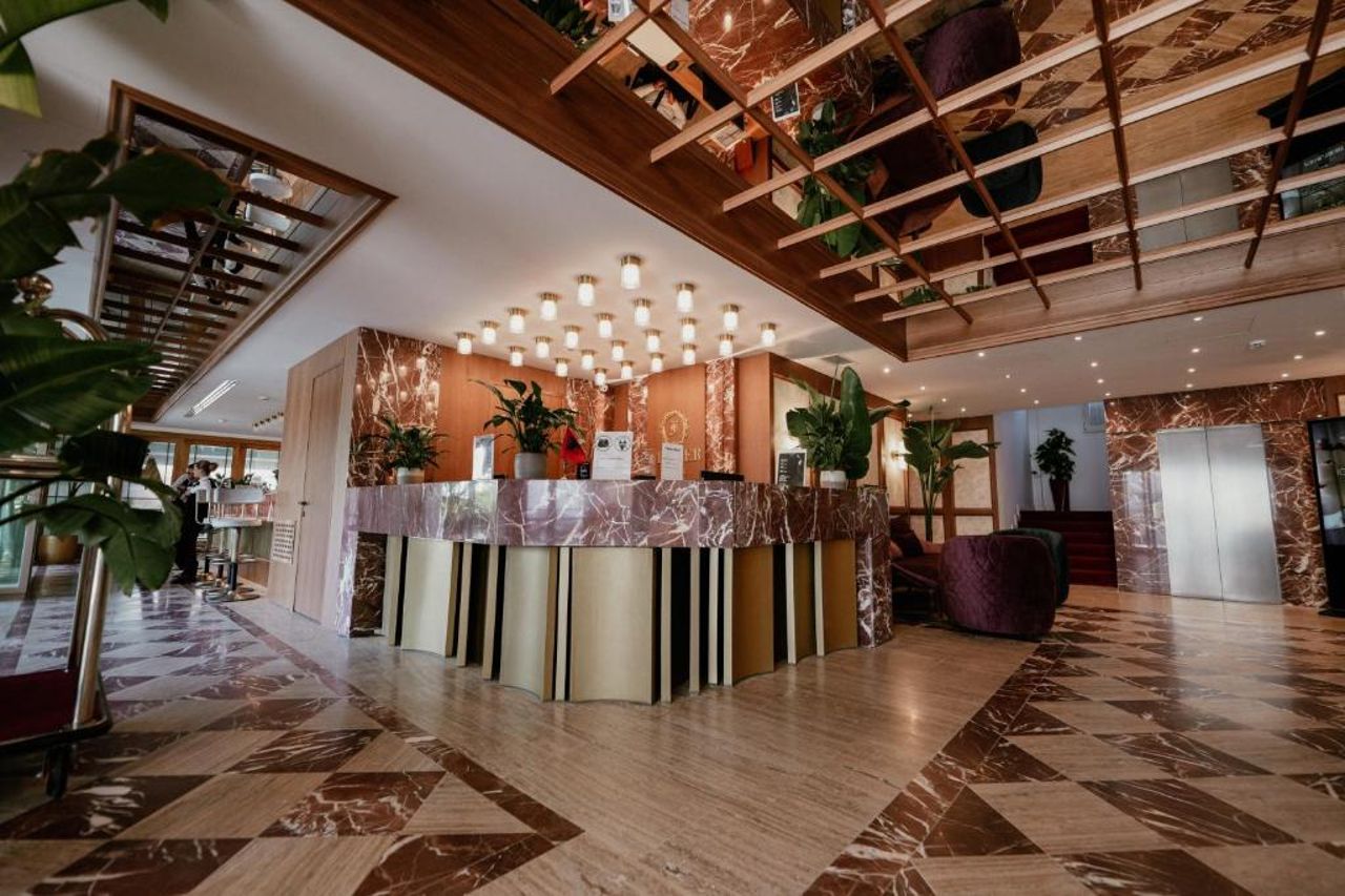 Flower Hotels & Resorts