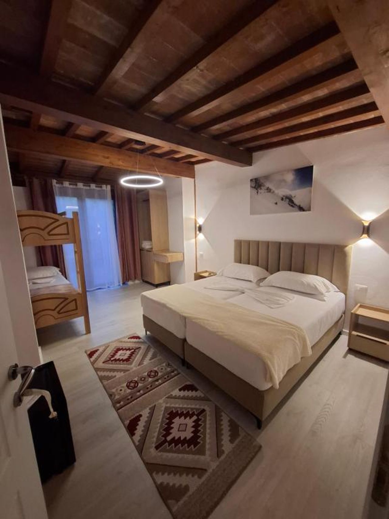 Guesthouse Alberti Llogara