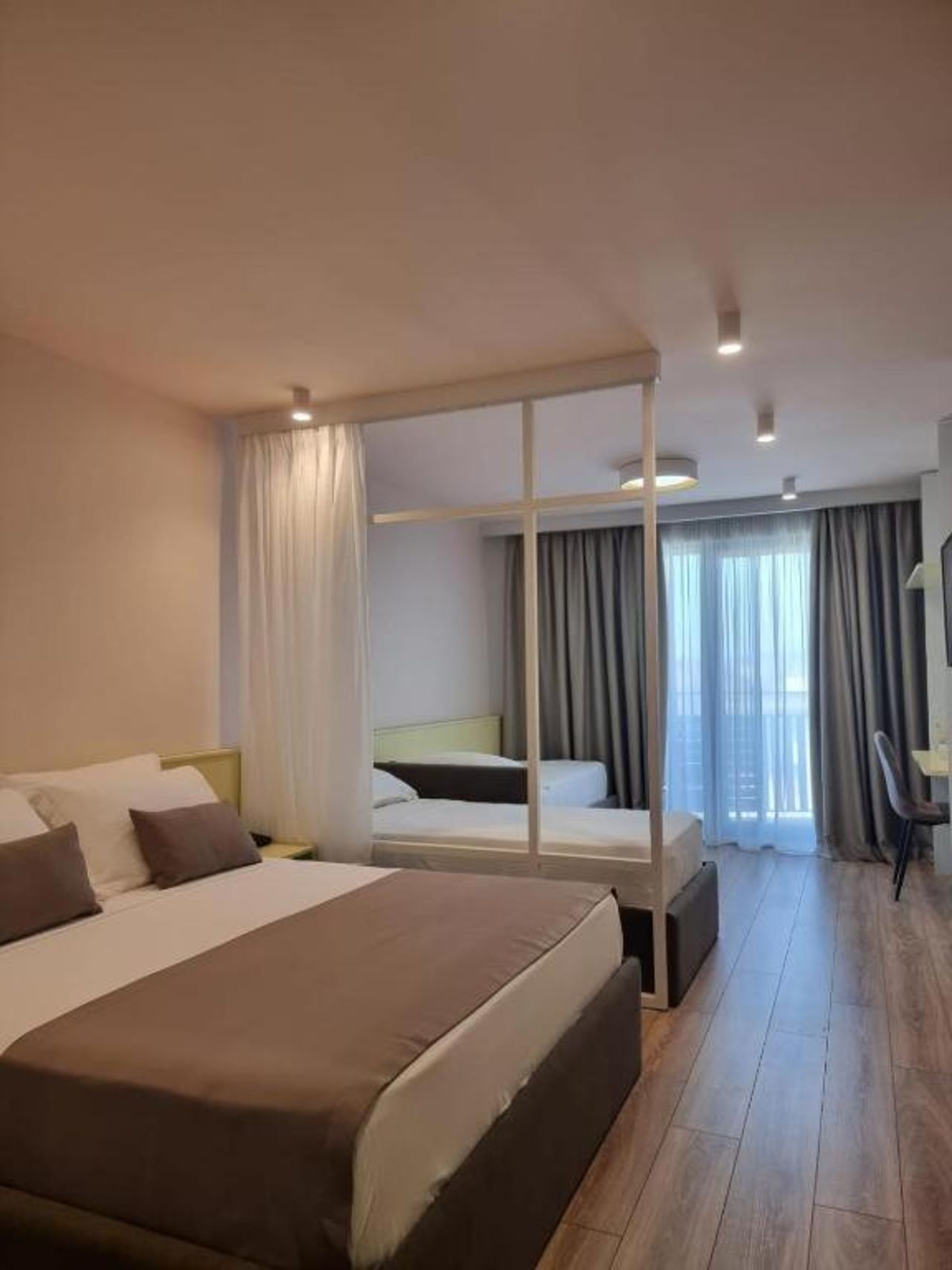 Amber Hotel Albania