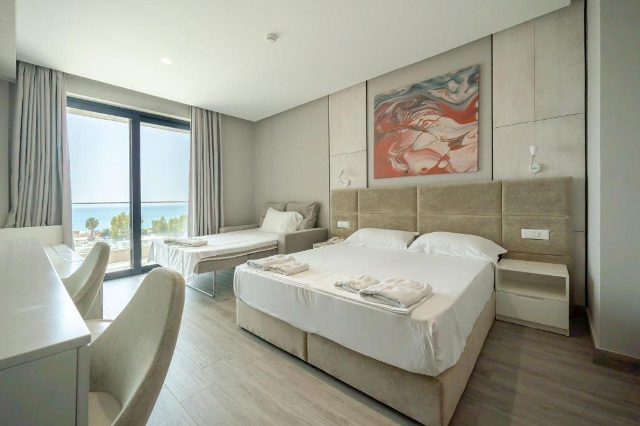 Hotel Qeparo